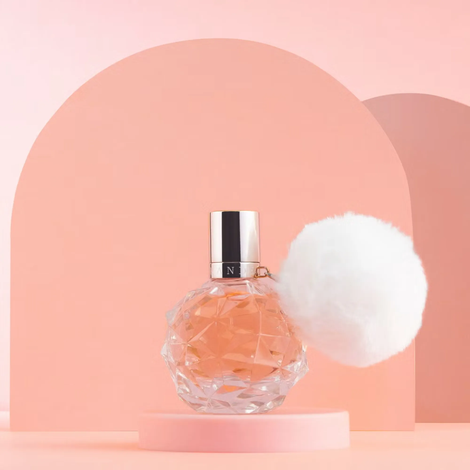 Ariana Grande - ARI EDP - Image 4