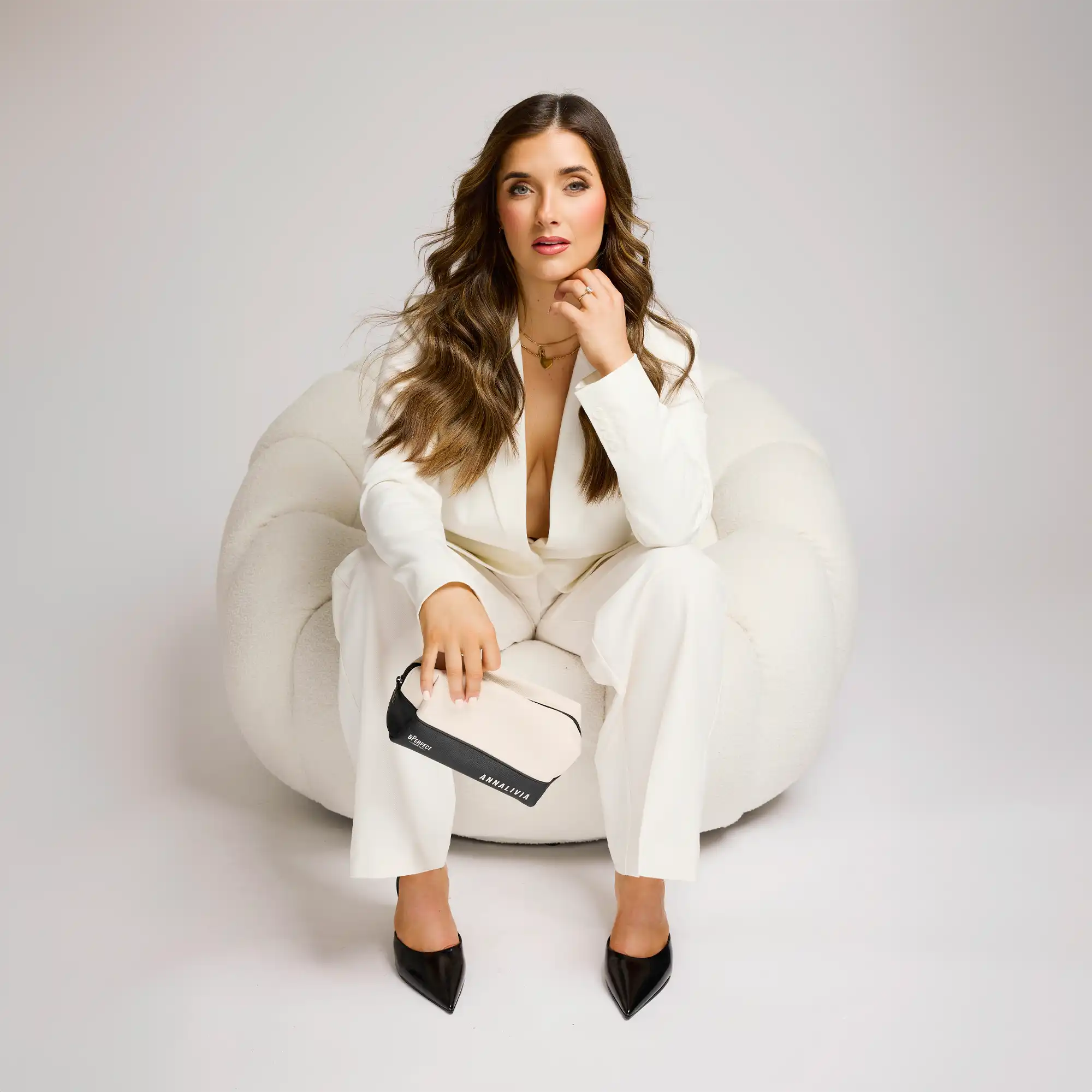 BPerfect x Annalivia - Makeup Travel Bag - Image 3