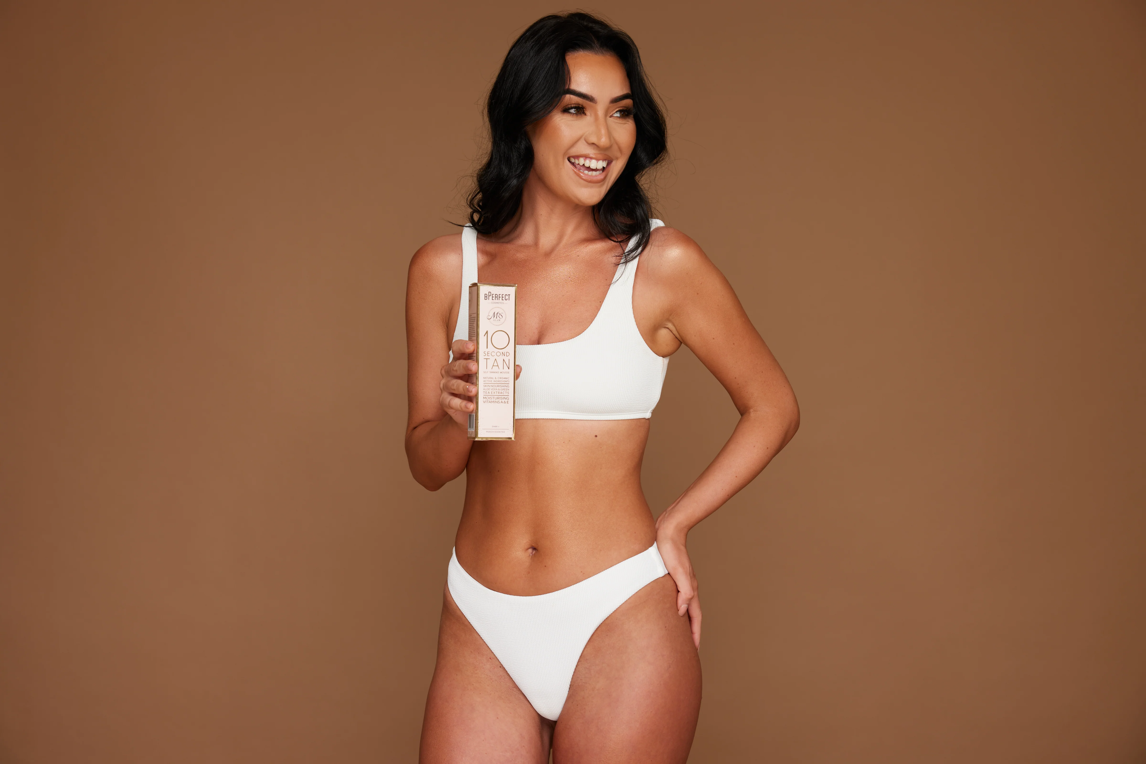 BPerfect x Mrs Glam - Dark+ Tanning Mousse - Image 3