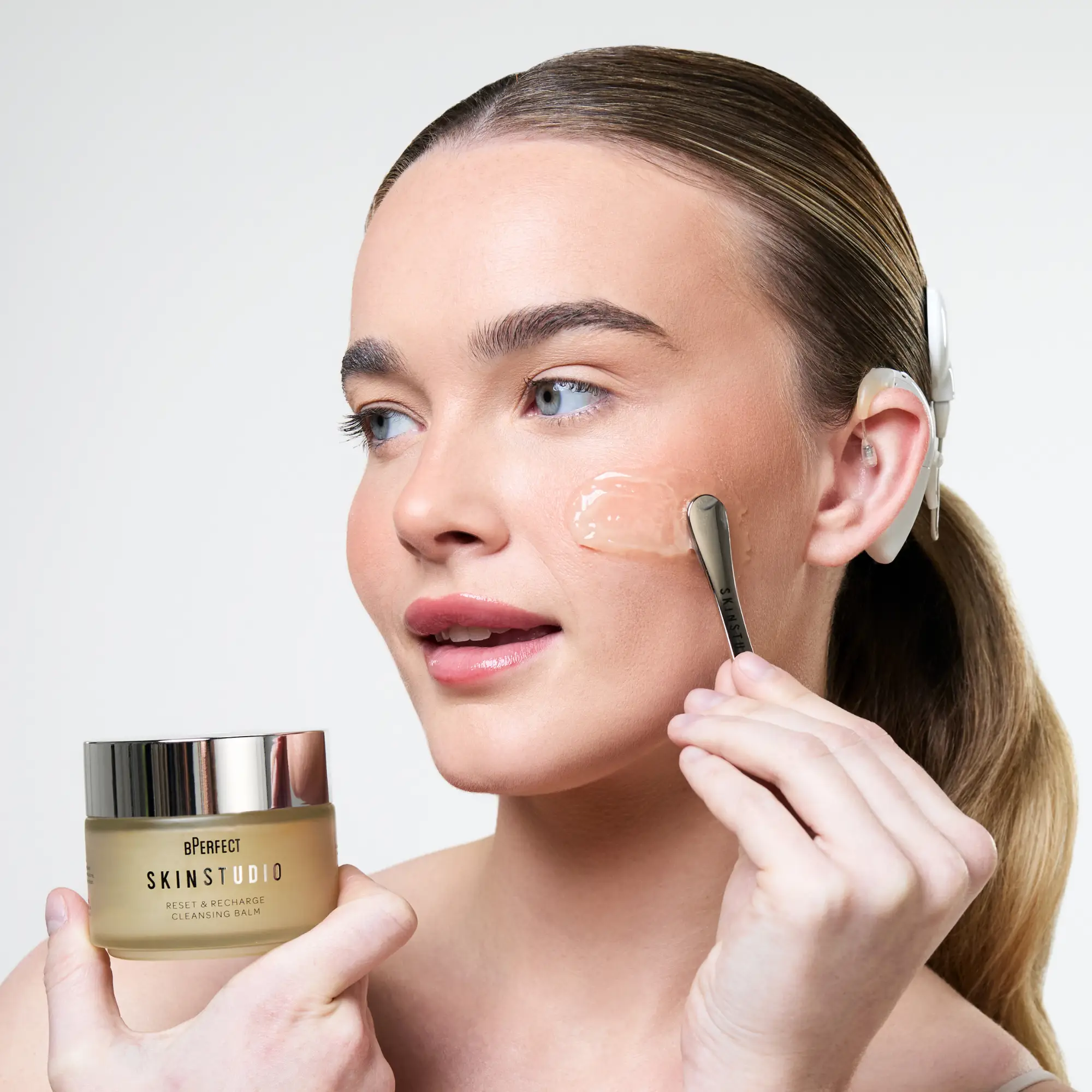 Skin Studio - Reset & Recharge Cleansing Balm - Image 5