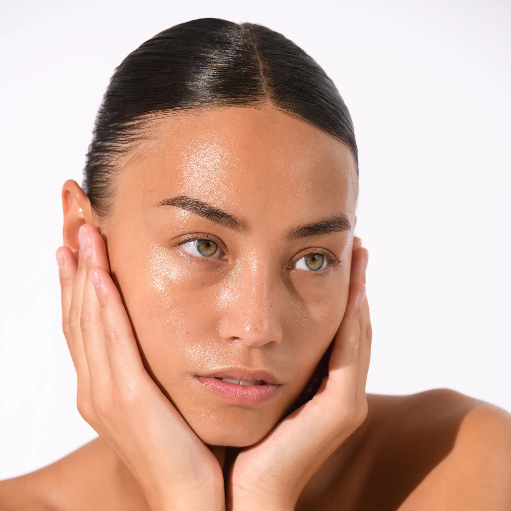 Skin Studio - Hydrosheer Skin Glaze SPF 50 - Image 5